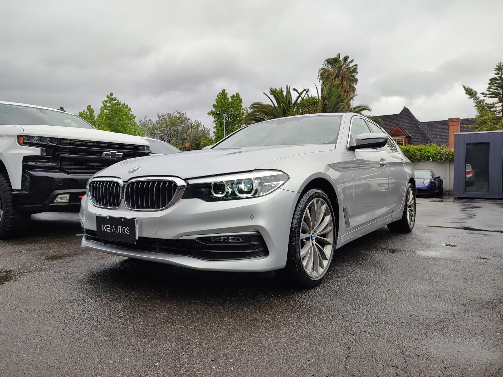 BMW 520D 2.0 HERITAGE 2021 MANTENCIONES EN LA MARCA - K2 AUTOS