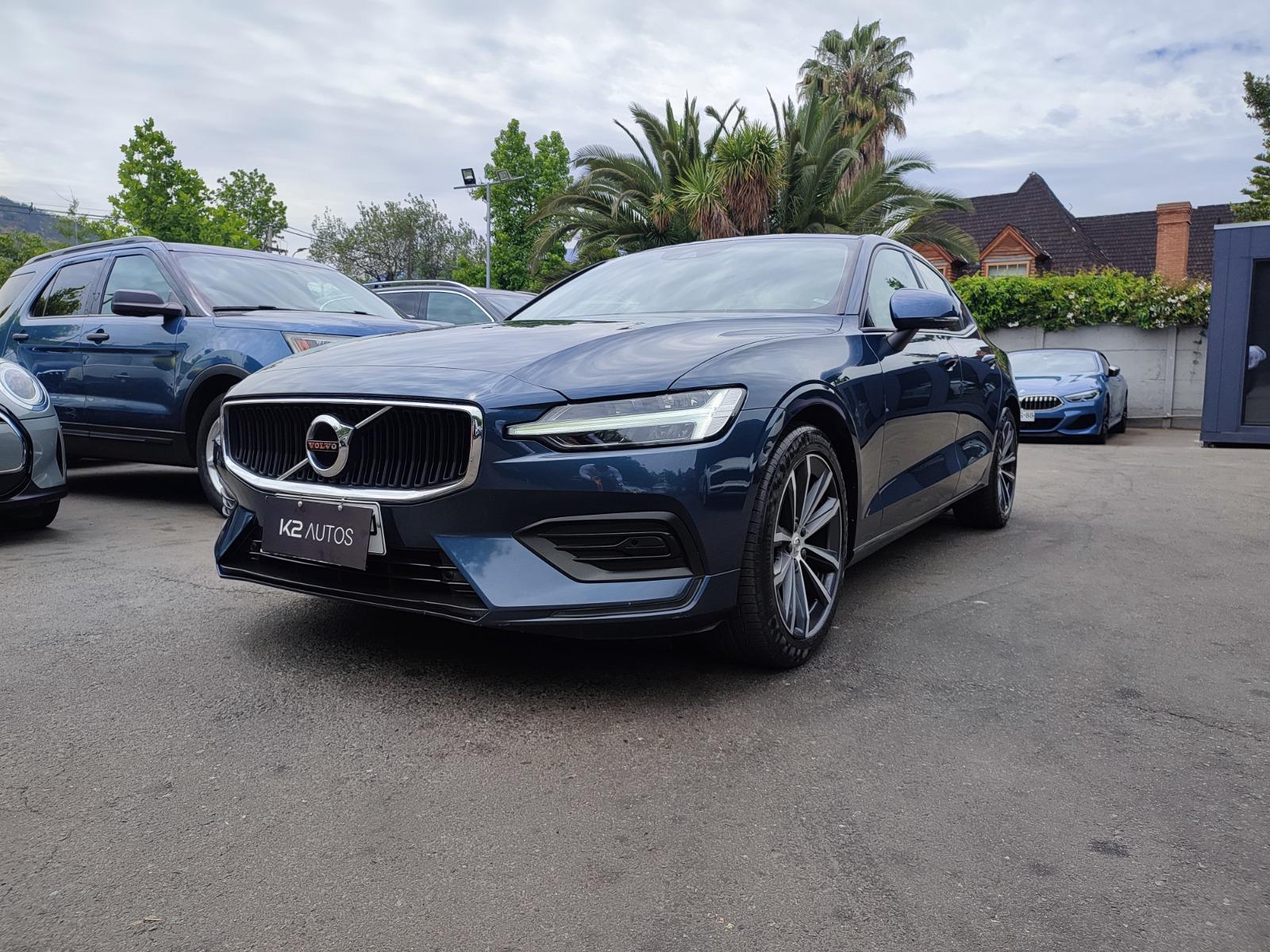 VOLVO S60 II B4 2.0 MOMENTUM 2023 IMPECABLE, POCO KM - 