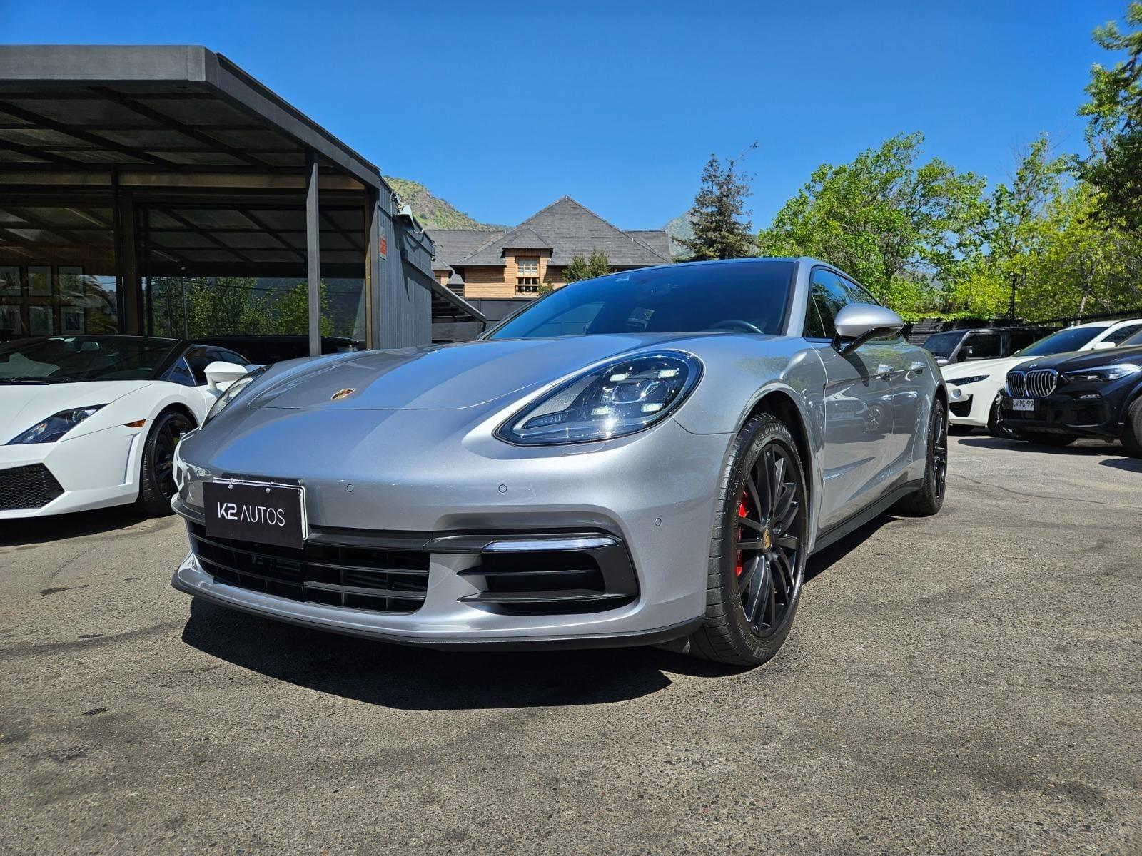 PORSCHE PANAMERA 4 SPORT TURISMO 3.0 G2 2019 POCOS KMS, MANTENCIONES EN LA MARCA - 