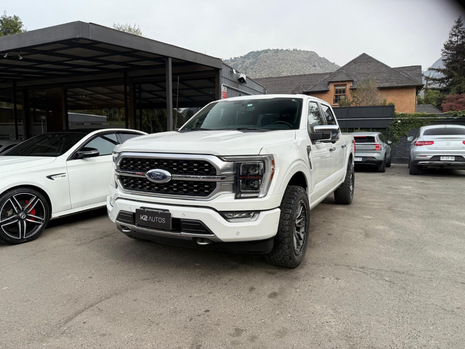 FORD F-150 PLATINUM 3.5 ECOBOOST 4X4  2023 MANTENCIONES EN LA MARCA - 