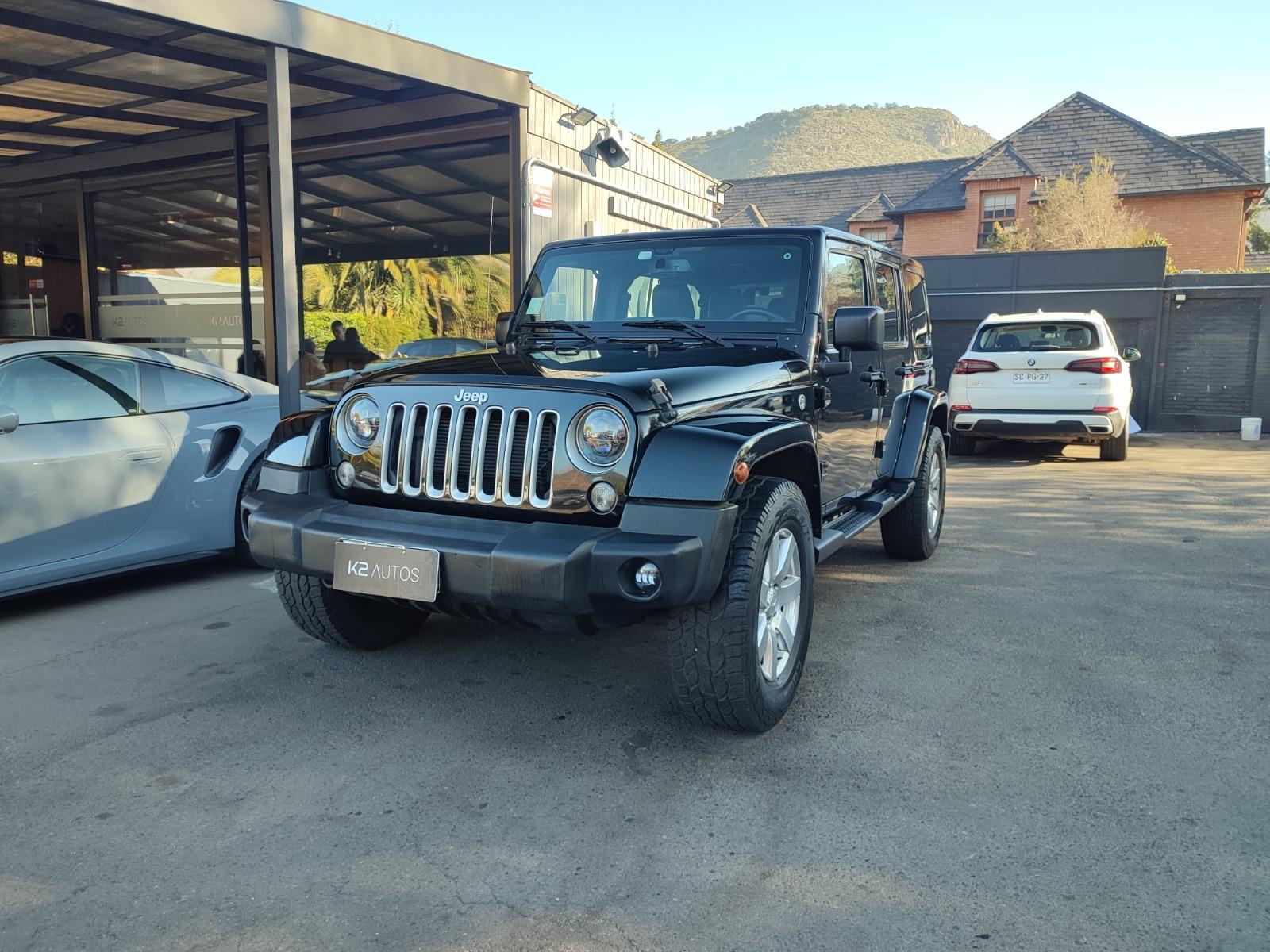JEEP WRANGLER SAHARA UNLIMITED 3.6 4X4 2017 FULL EQUIPO, TODO AL DIA - 
