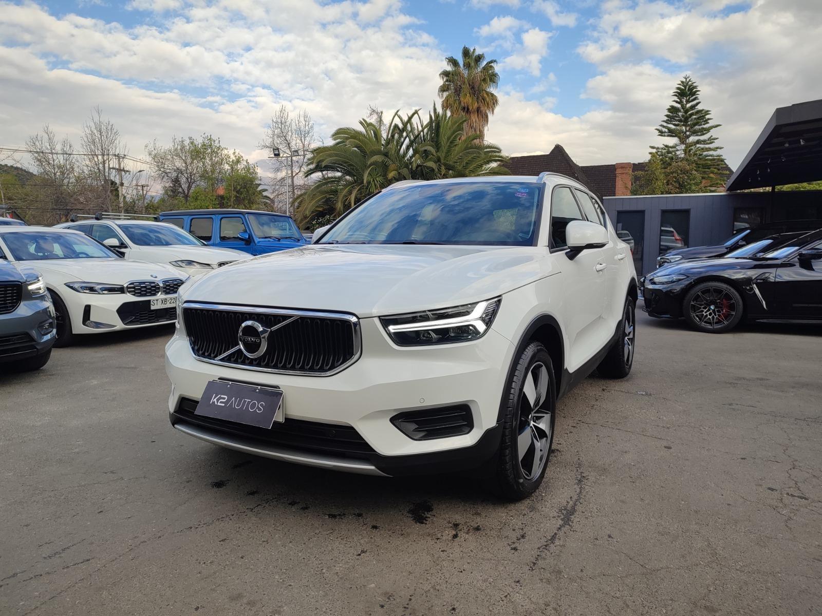 VOLVO XC40 T4 MOMENTUM 2.0 FWD 2022 EXCELENTE ESTADO, COMO NUEVO - FULL MOTOR