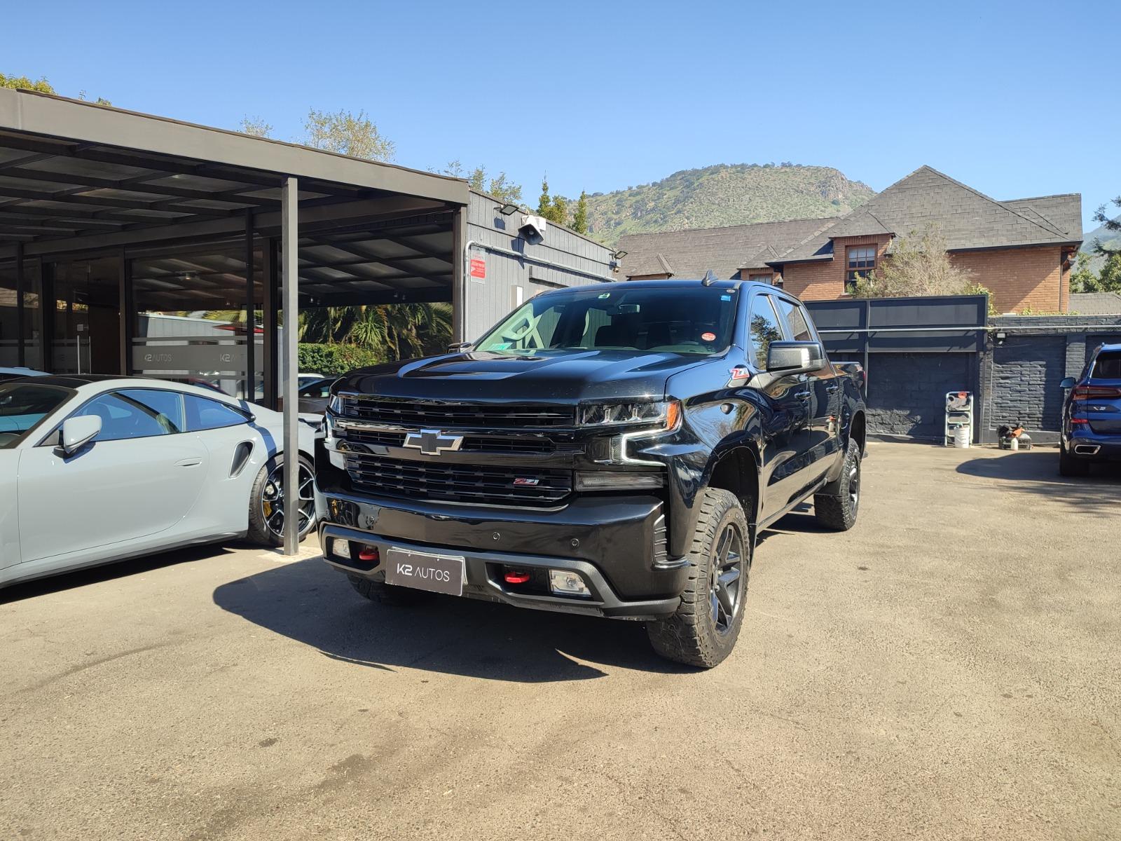 CHEVROLET SILVERADO LT TRAILBOSS 5.3 4X4 2021 FACTURABLE - 