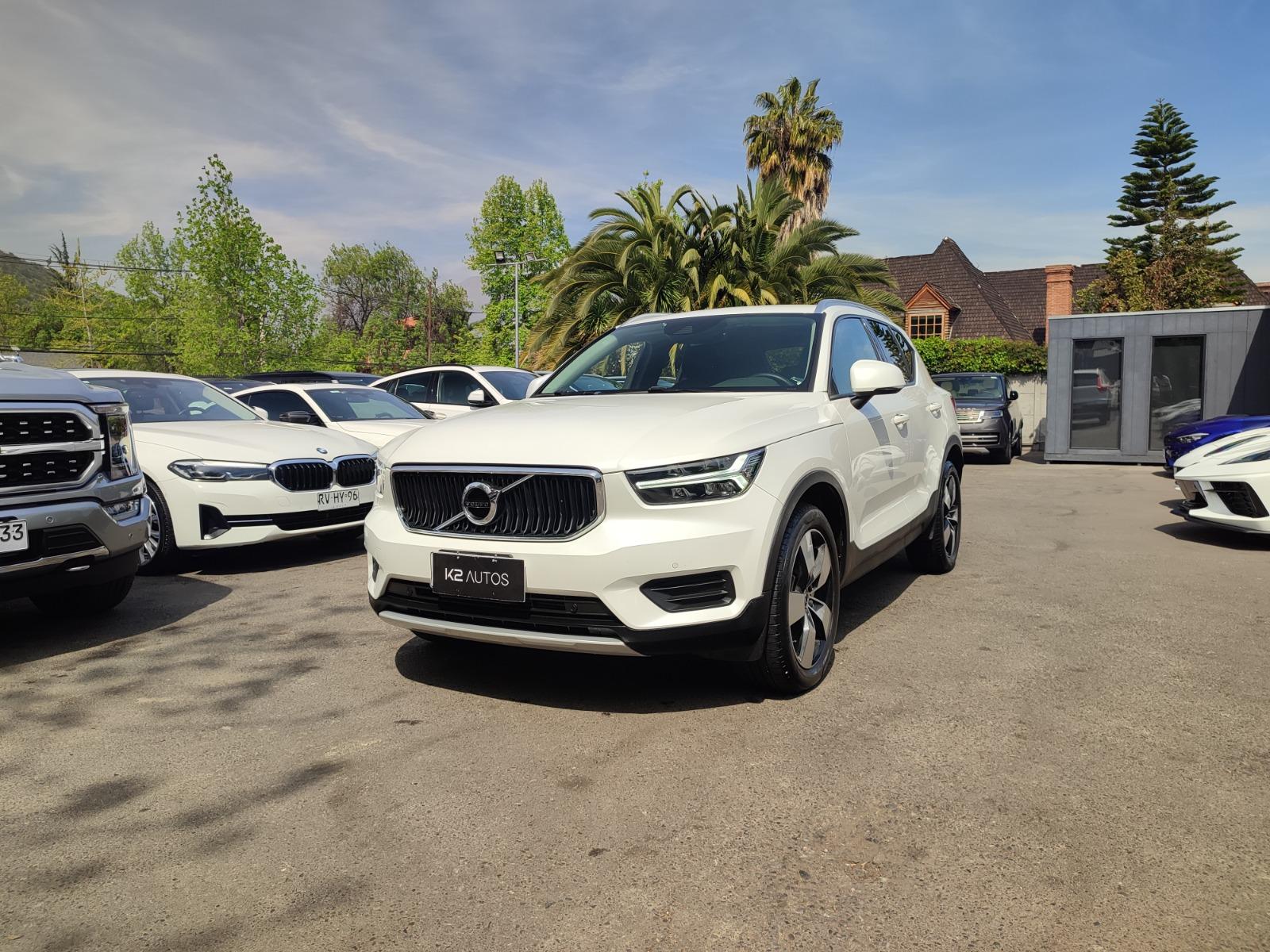 VOLVO XC40 T4 MOMENTUM 2.0 FWD 2022 EXCELENTE ESTADO, COMO NUEVO - K2 AUTOS