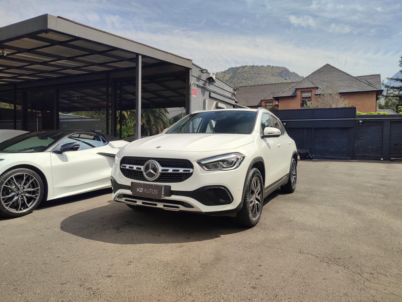 MERCEDES-BENZ GLA 200 1.3 DCT AT 2022 MANTENCIONES EN LA MARCA - FULL MOTOR