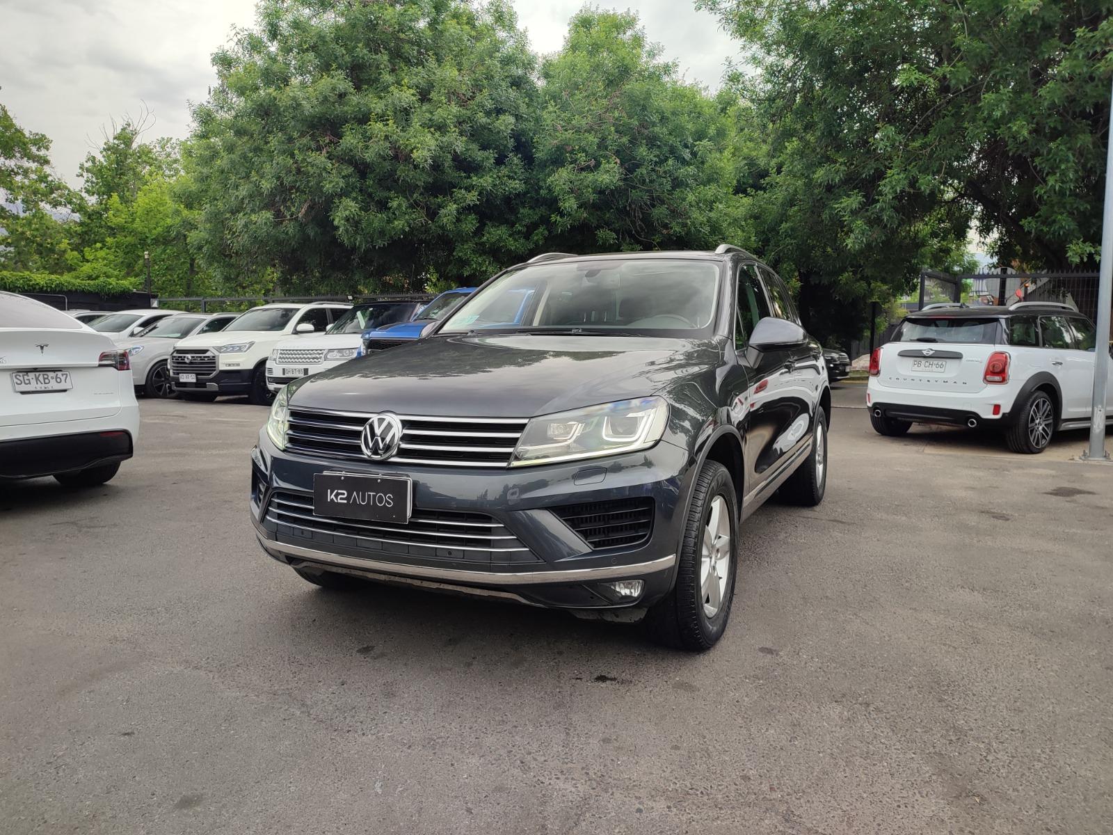 VOLKSWAGEN TOUAREG 3.0 TDI V6 NAV 4WD 2017 FULL EQUIPO, TODO AL DIA - FULL MOTOR