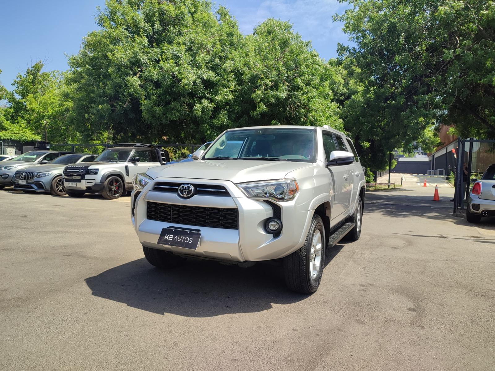 TOYOTA 4 RUNNER SR5 4X4 4.0 2023 TODO AL DIA, COMO NUEVO - K2 AUTOS