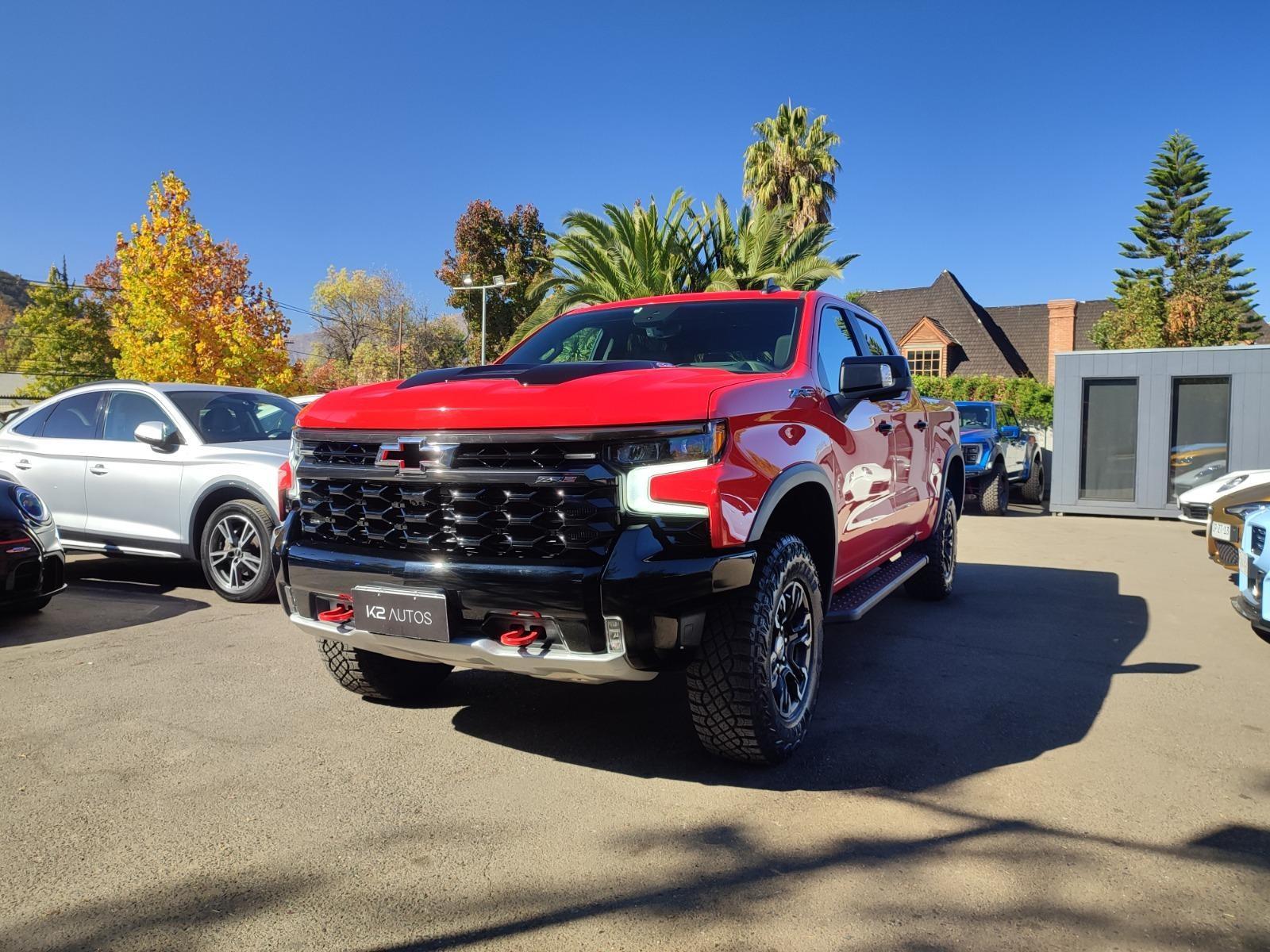 CHEVROLET SILVERADO ZR2 6.2L 4WD 2024 POCO KM, COMO NUEVO - 