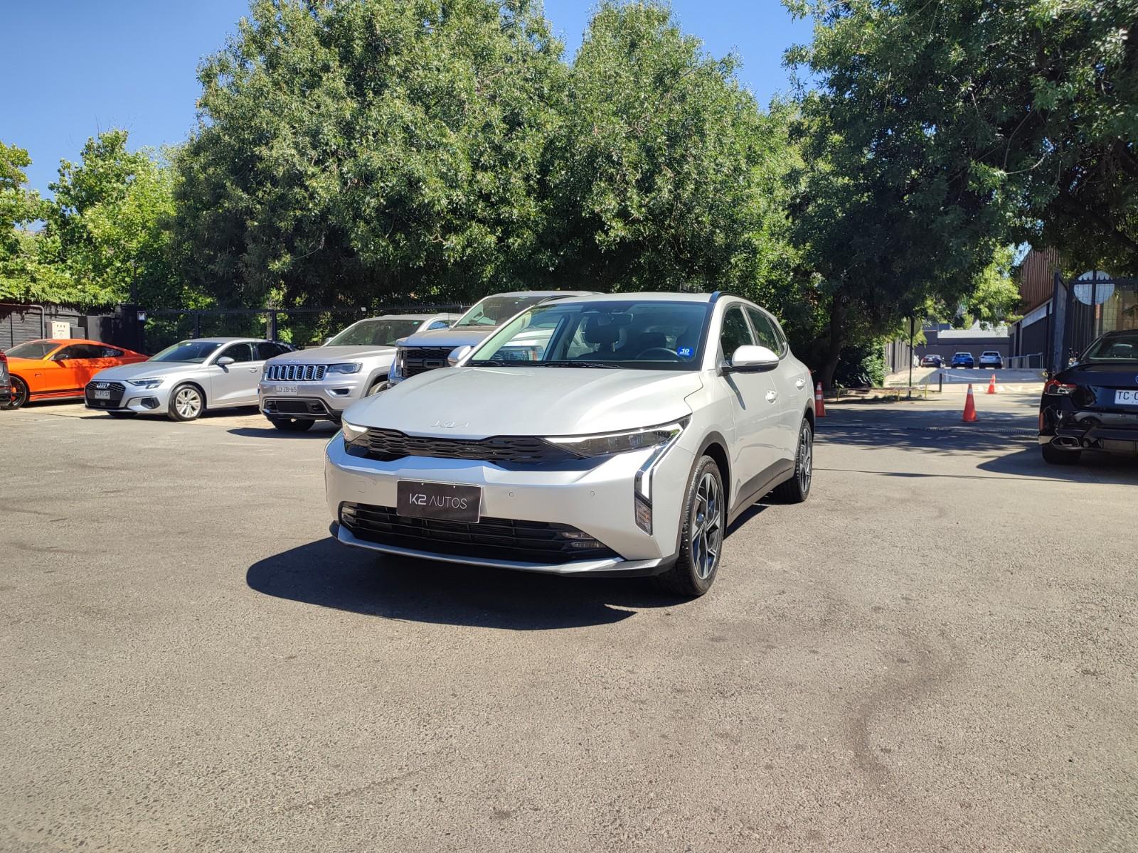 KIA K3 CROSS EX 1.6 FULL 2025 POCO KM, TODO AL DIA - 