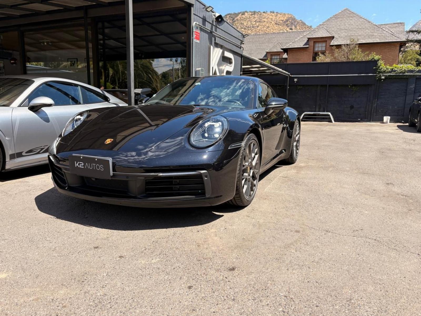 PORSCHE 911 CARRERA S 992 3.0 PDK 2022 MANTENCIONES EN LA MARCA, NEUMATICOS NUEVOS - FULL MOTOR