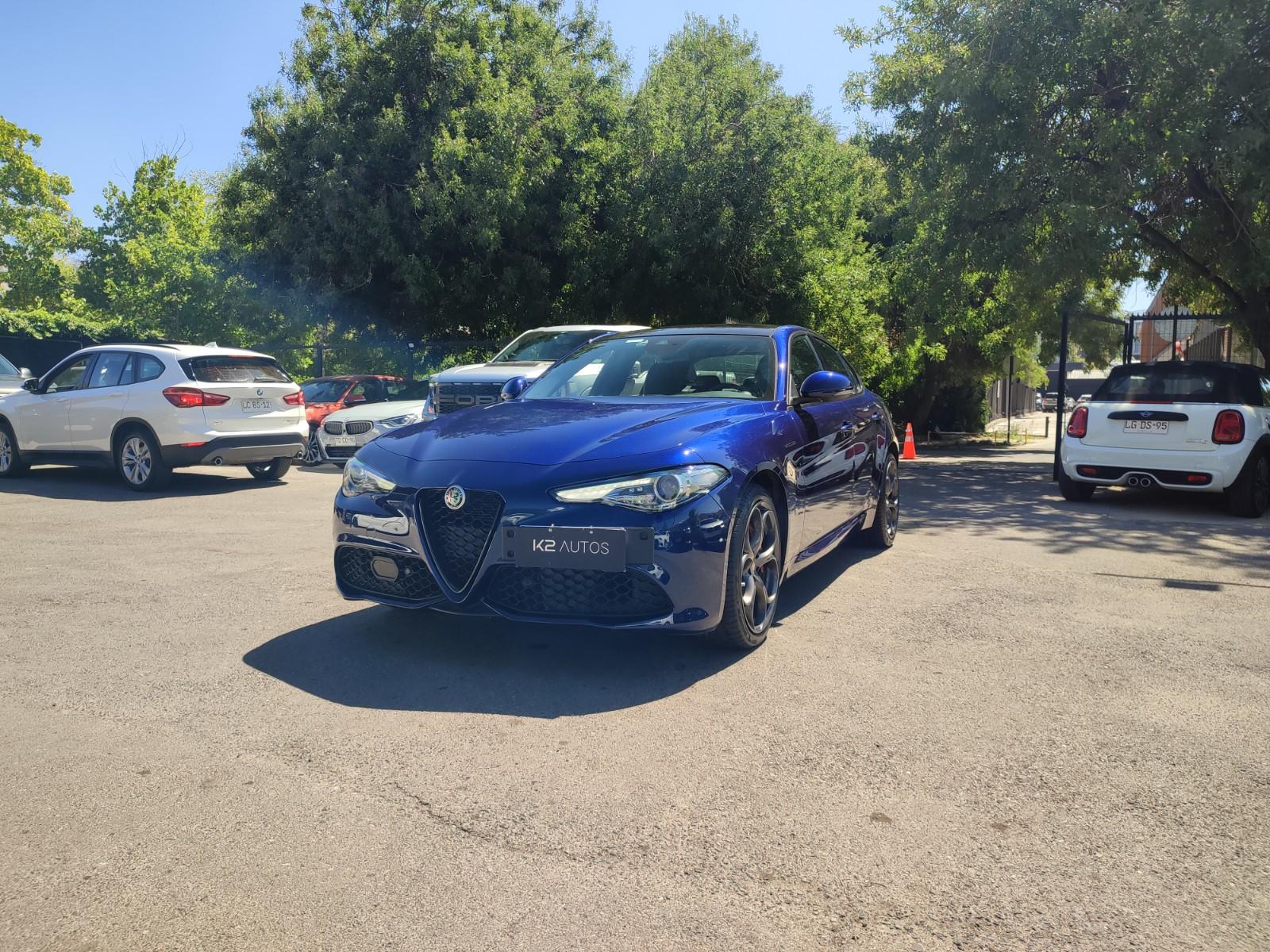 ALFA ROMEO GIULIA VELOCE 2.0 TURBO 280 HP 2022 TODO AL DIA, SIN DETALLES - FULL MOTOR