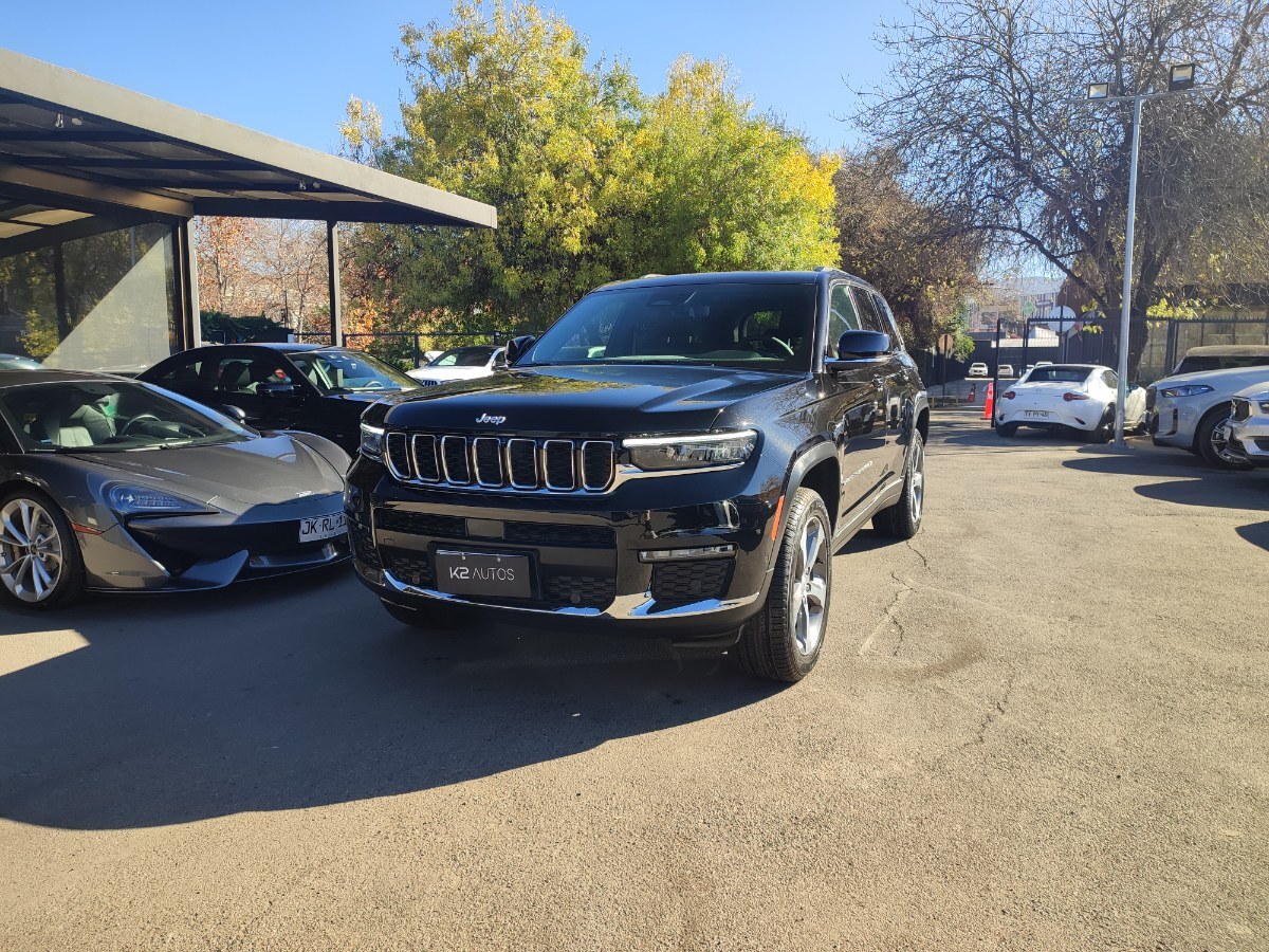 JEEP GRAND CHEROKEE LIMITED 3.6 4X4 2025 FULL EQUIPO, POCO KM - FULL MOTOR