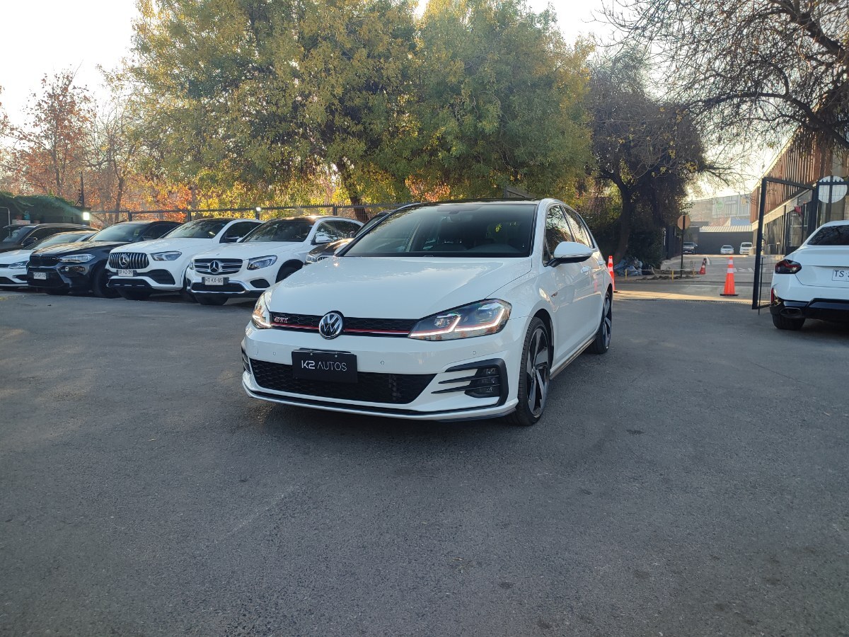 VOLKSWAGEN GOLF GTI 2.0 TSI DSG 2018 MANTENCIONES AL DIA, STOCK - K2 AUTOS