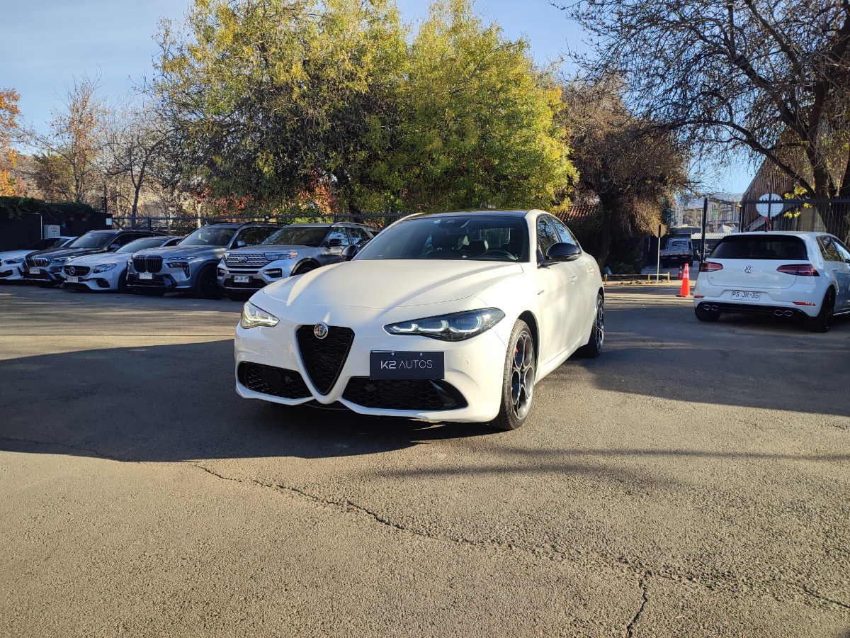 ALFA ROMEO GIULIA VELOCE 2.0 TURBO 280 HP 2024 FACELIFT, IMPECABLE  - FULL MOTOR