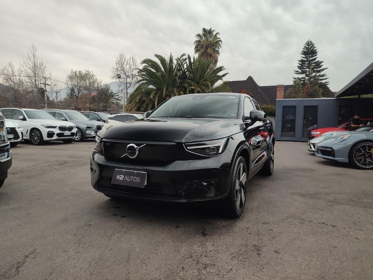 VOLVO EC40 P8 RECHARGE BEV 4WD 2025 COMO NUEVO, 100% ELECTRICO - K2 AUTOS