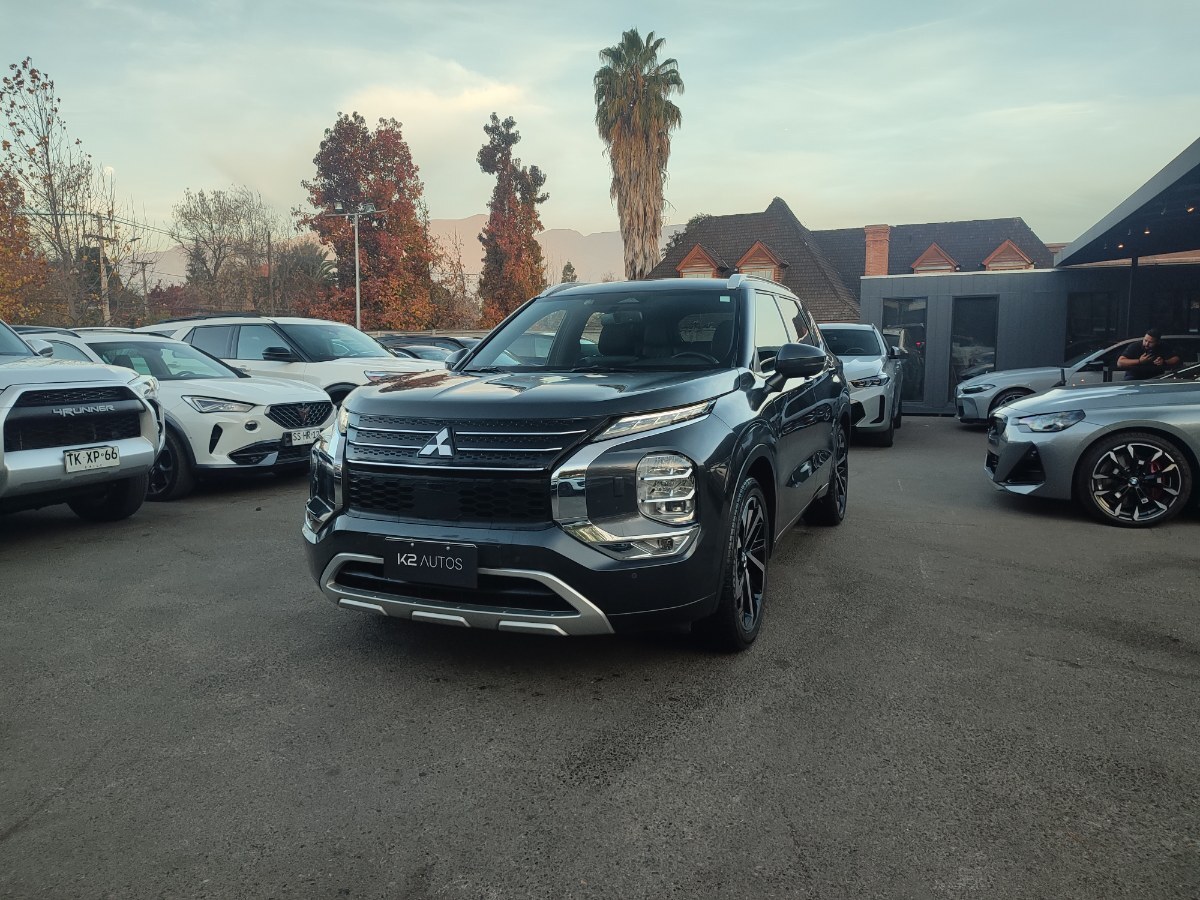 MITSUBISHI OUTLANDER GLS LIMITED 2.5 4X4 AT 2026 FULL EQUIPO, TODO AL DIA - K2 AUTOS
