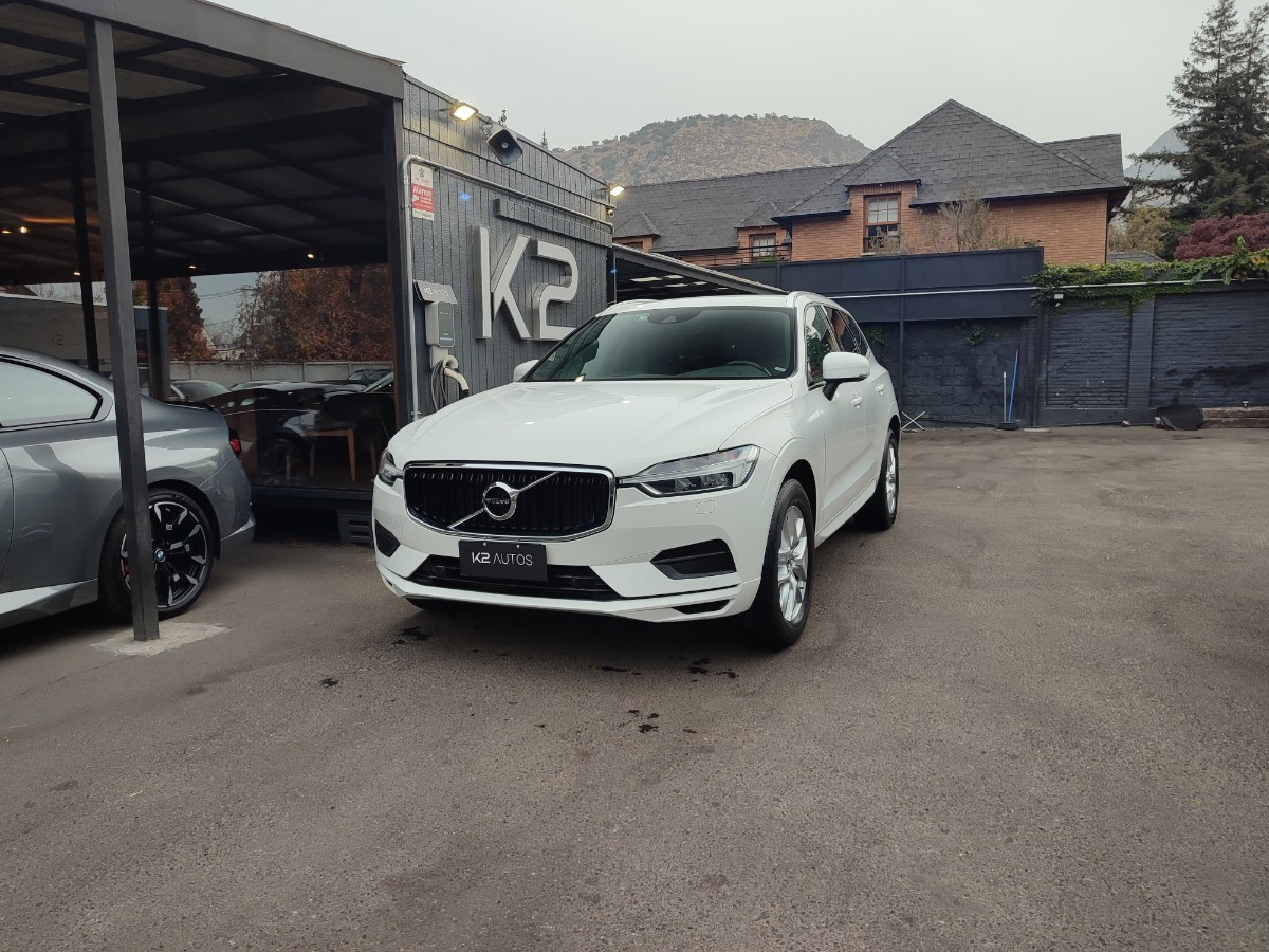 VOLVO XC60 T5 KINETIC AWD 2.0 2018 MANTENCIONES AL DIA - FULL MOTOR