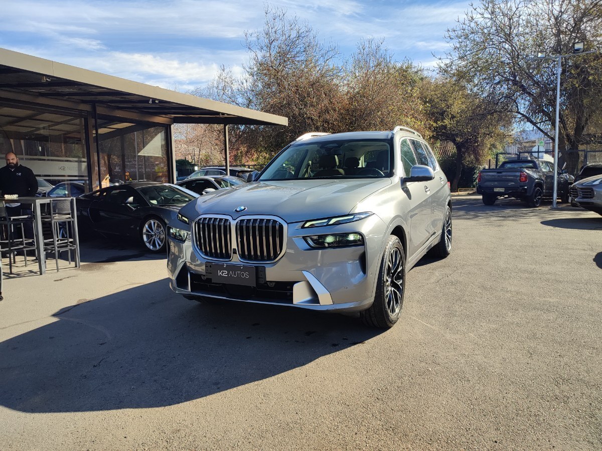 BMW X7 XDRIVE 40I PURE EXCELLENCE 3.0 4WD 2023 FULL EQUIPO, TODO AL DIA - FULL MOTOR