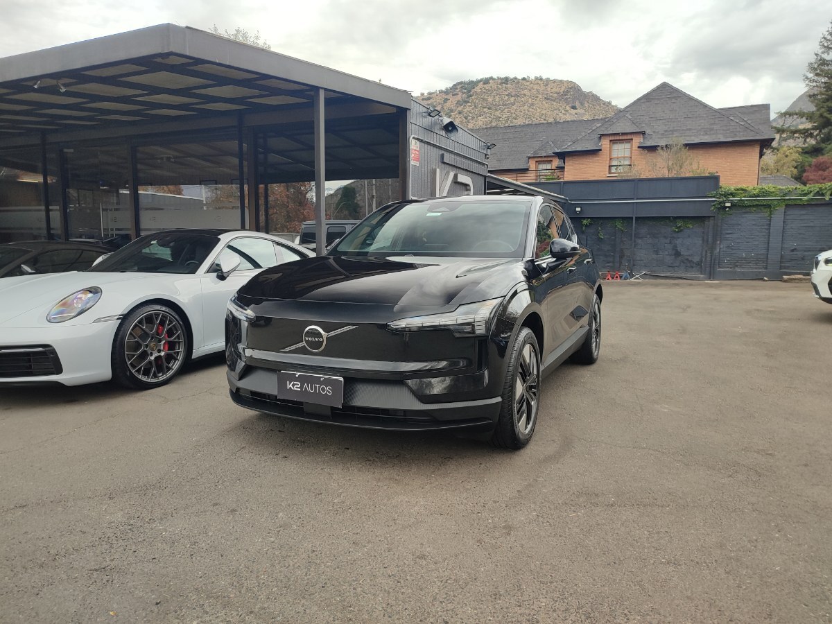 VOLVO EX30 CORE E40 51 KWh 2025 TODO AL DIA - K2 AUTOS