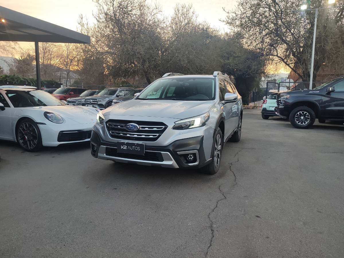 SUBARU OUTBACK TOURING 2.4T 4X4 AT 2025 COMO NUEVO, POCO KM - K2 AUTOS
