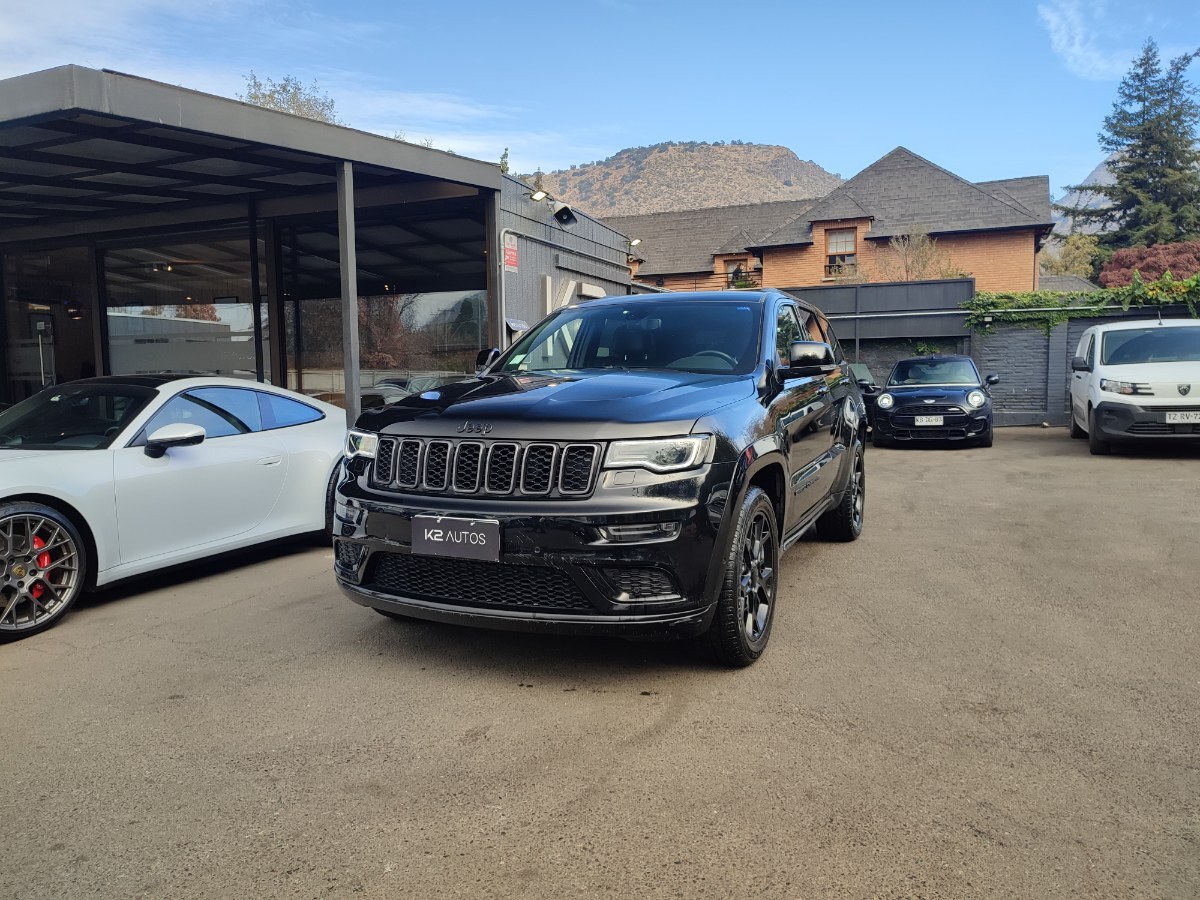 JEEP GRAND CHEROKEE LIMITED X 3.6 4X4 2022 MANTENCIONES AL DIA - FULL MOTOR