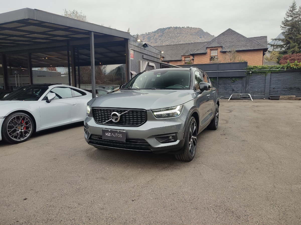 VOLVO XC40 T5 R-DESIGN PLUS 2.0 AWD 2019 MANTENCIONES AL DIA - K2 AUTOS