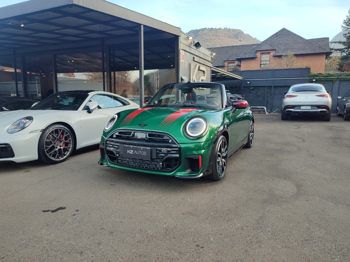 MINI COOPER JCW CABRIOLET 2.0 AT 2026 231 HP, COMO NUEVO  - K2 AUTOS