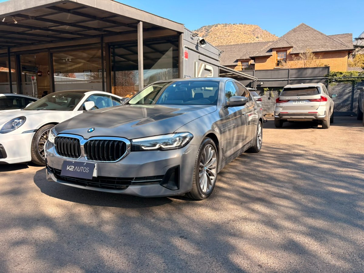 BMW 520D HERITAGE 2.0 AT 2021 MANTENCIÓNES AL DIA - K2 AUTOS