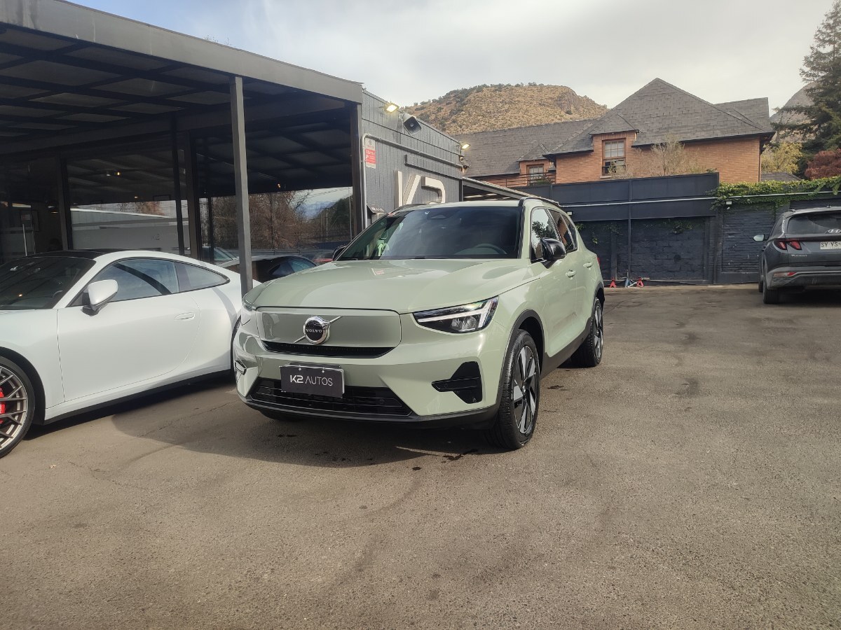 VOLVO EX40 P6 RWD AT 2026 FULL EQUIPO, TODO AL DIA - K2 AUTOS
