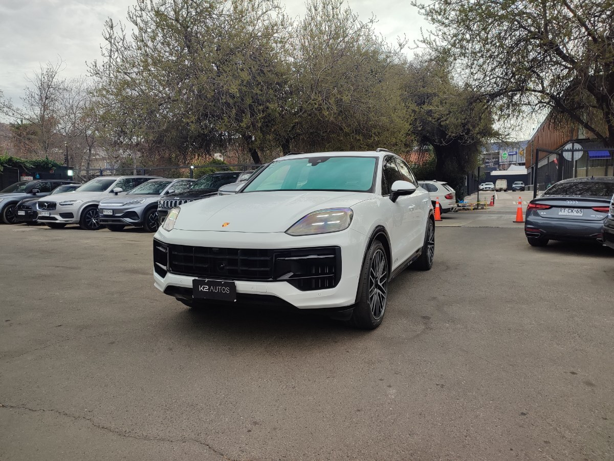 PORSCHE CAYENNE GTS 4.0 V8 4WD 2025 493 HP, FULL EQUIPO - FULL MOTOR