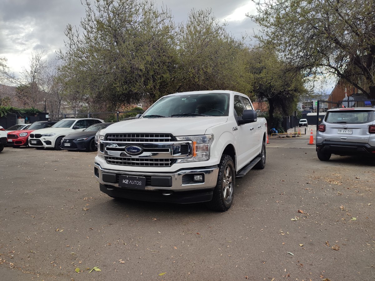FORD F-150 XLT 5.0 4X4 DOB CAB 2021 MANTENCIONES AL DIA - FULL MOTOR