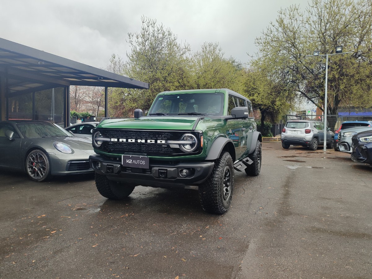 FORD BRONCO WILDTRAK 4X4 2.7 AUT 2025 COMO NUEVO, POCO KM - K2 AUTOS