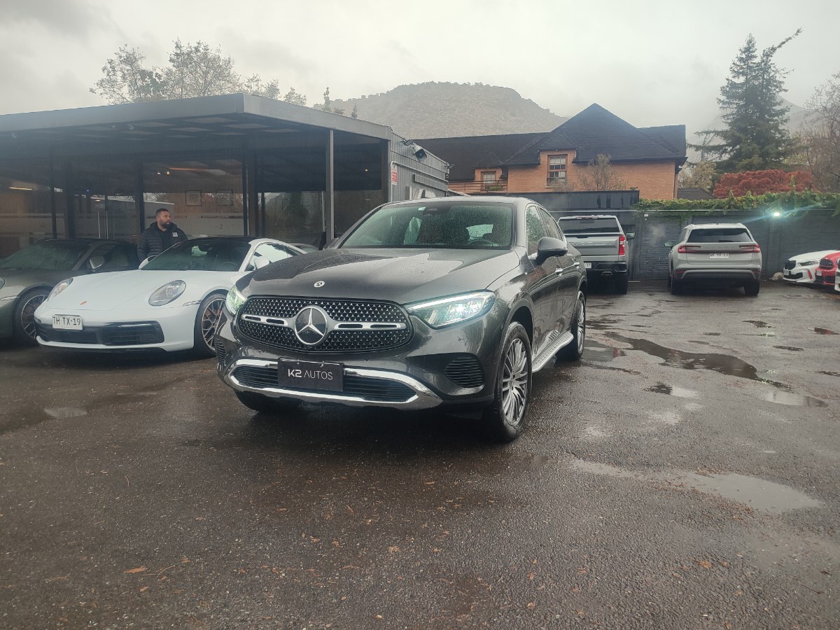 MERCEDES-BENZ GLC 220D COUPE 2.0 4MATIC AT 2024 FULL EQUIPO, TODO AL DIA - K2 AUTOS