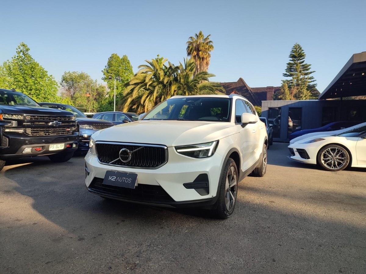 VOLVO XC40 B4 PLUS 2.0 MHEV 2024 MANTENCIONES AL DIA - K2 AUTOS