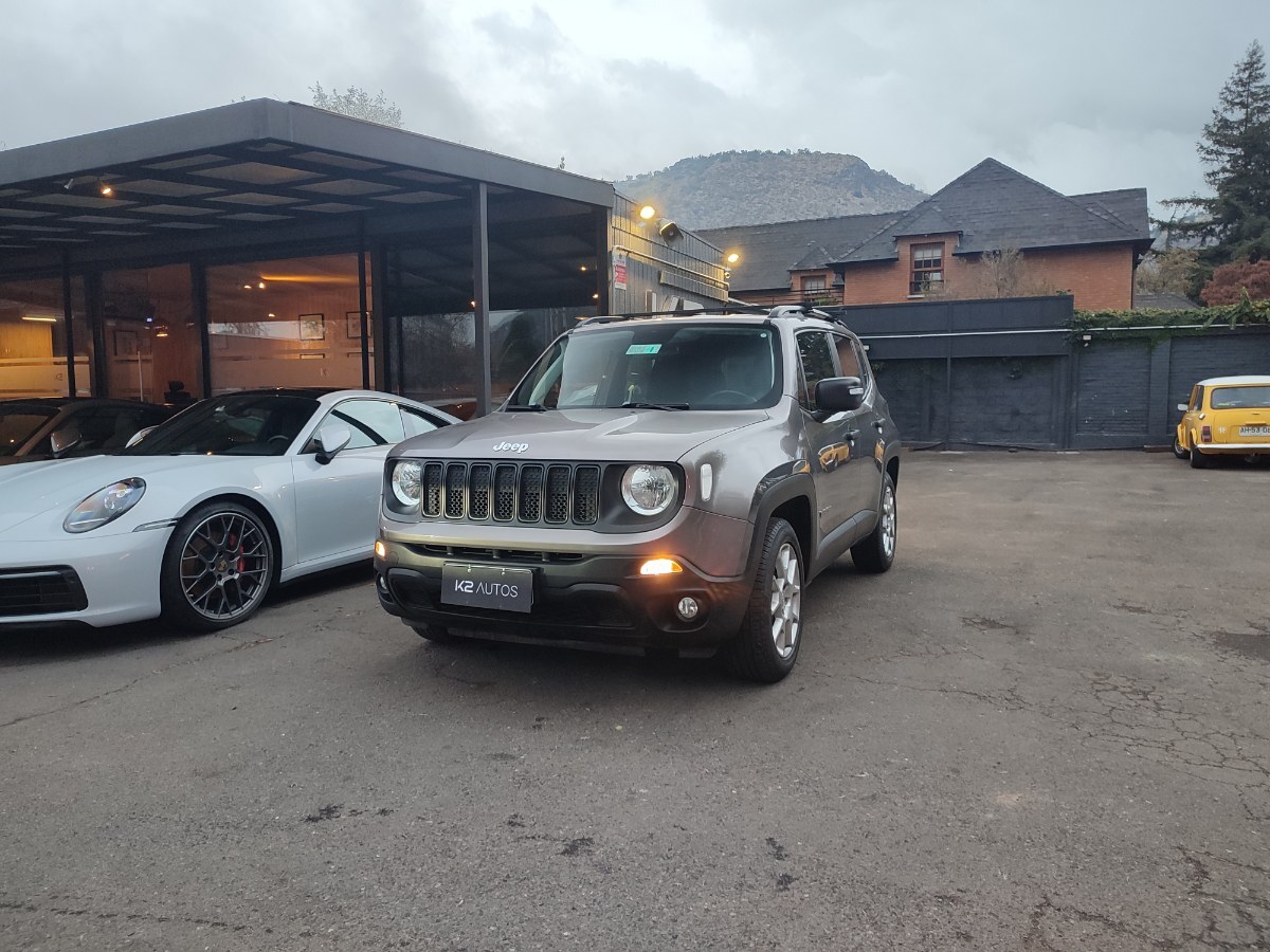 JEEP RENEGADE LX SPORT 1.8 AT 2022 TODO AL DIA, IMPECABLE - FULL MOTOR