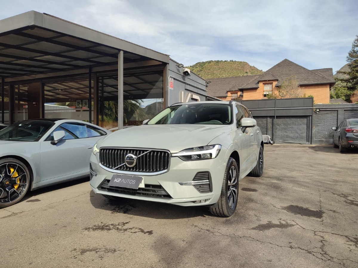 VOLVO XC60 II B5 PLUS 4X4 2.0 2025 COMO NUEVO, TODO AL DIA - FULL MOTOR