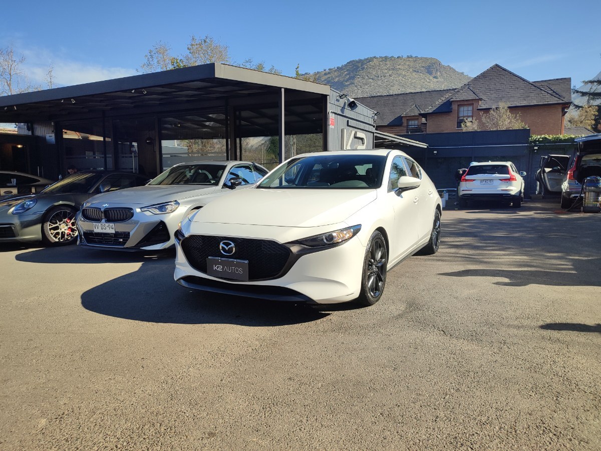 MAZDA 3 SPORT V 2.0 HB 2020 MANTENCIONES AL DIA - FULL MOTOR