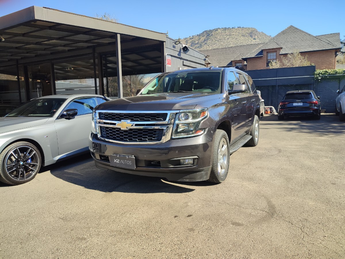 CHEVROLET TAHOE LT 4WD 5.3 2017 MANTENCIONES AL DIA - FULL MOTOR