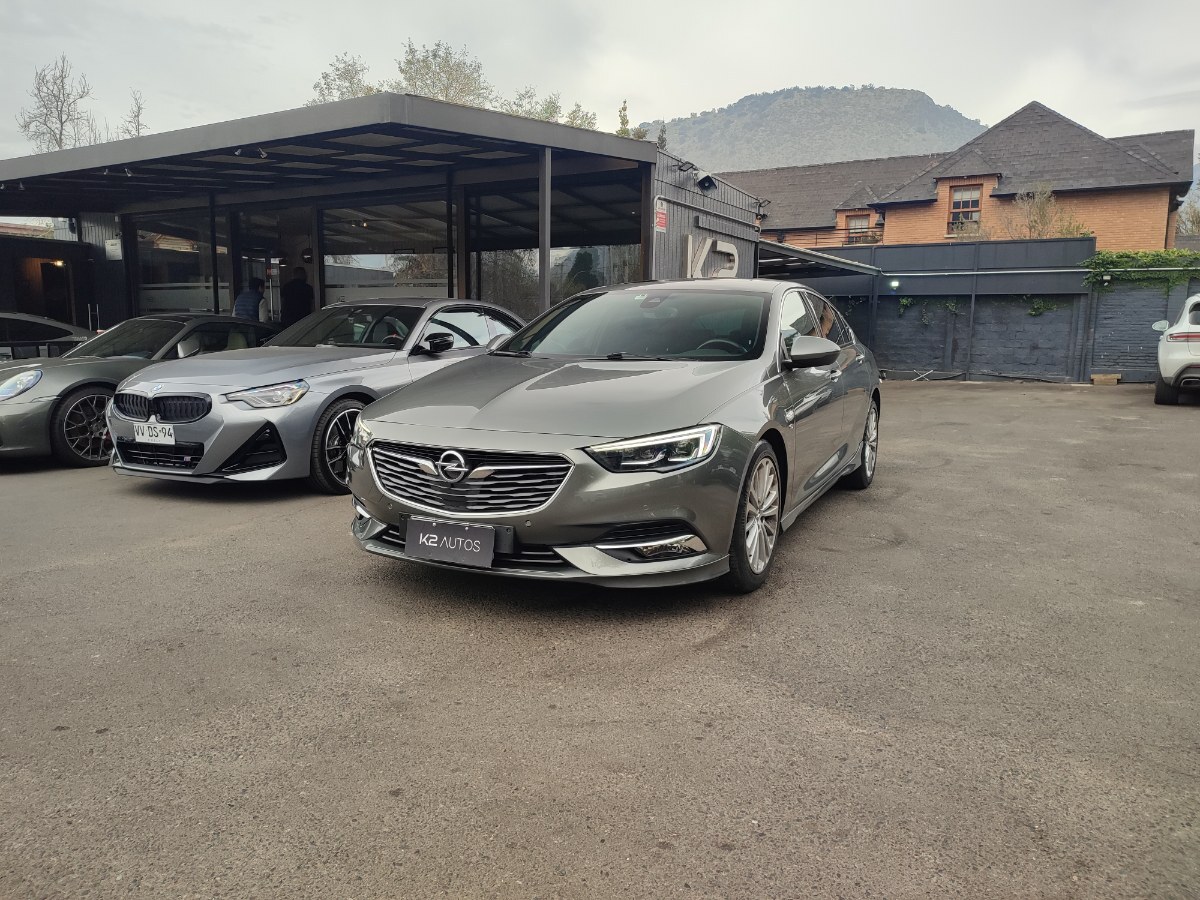 OPEL INSIGNIA GS INNOVATION 2.0 AT 2020 MANTENCIONES AL DIA - FULL MOTOR