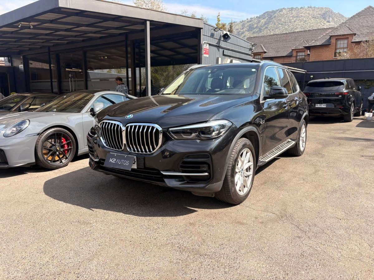 BMW X5 XDRIVE45E URBAN 3.0 AUT 2022 MANTENCIONES EN LA MARCA, IMPECABLE - FULL MOTOR