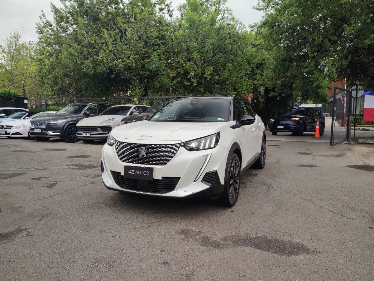 PEUGEOT 2008 GT ELECTRICO 4X2 AT 2024 FULL EQUIPO, TODO AL DIA - FULL MOTOR