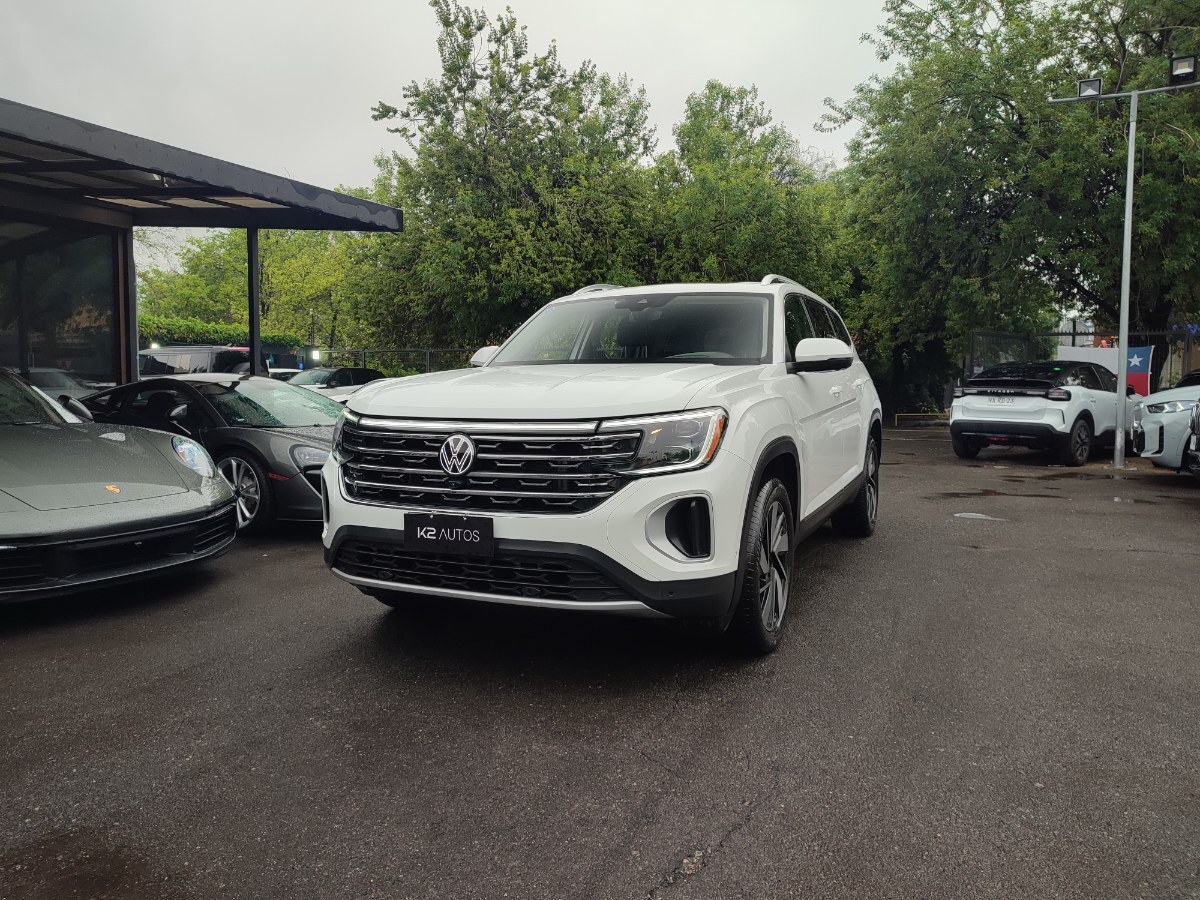 VOLKSWAGEN ATLAS LIMITED 2.0 TSI 4MOTION AT 2025 FULL EQUIPO, TODO AL DIA - K2 AUTOS