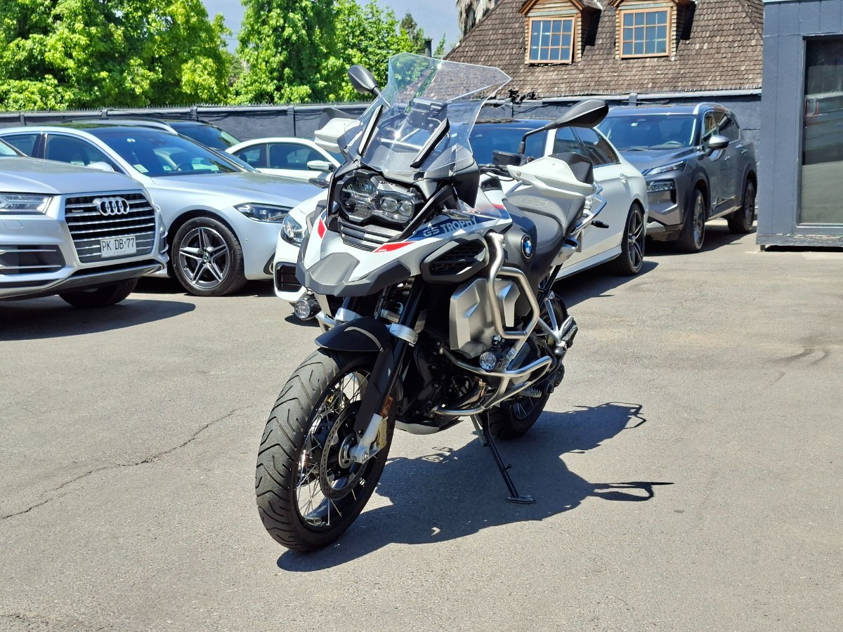 BMW R 1250 GS ADVENTURE II 2023 COMO NUEVA, TODO EN LA MARCA - K2 AUTOS