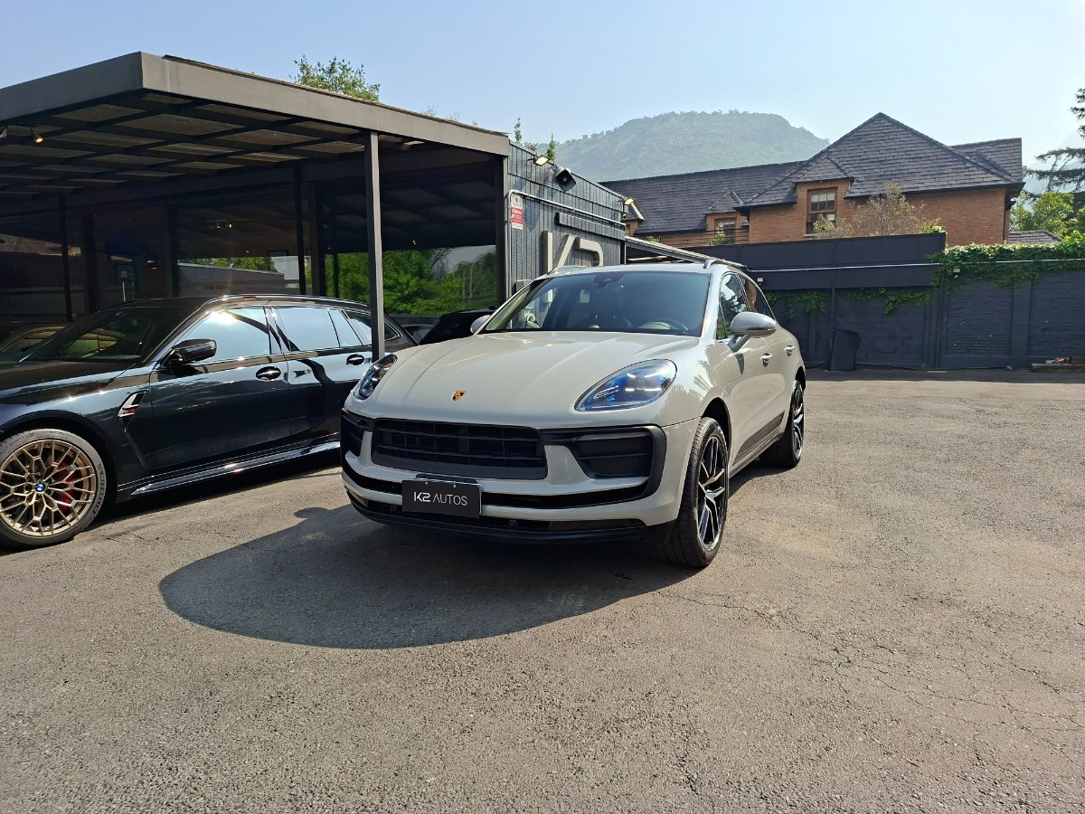 PORSCHE MACAN R4 2.0 4WD AT 2024 TODO AL DIA, COMO NUEVO - K2 AUTOS