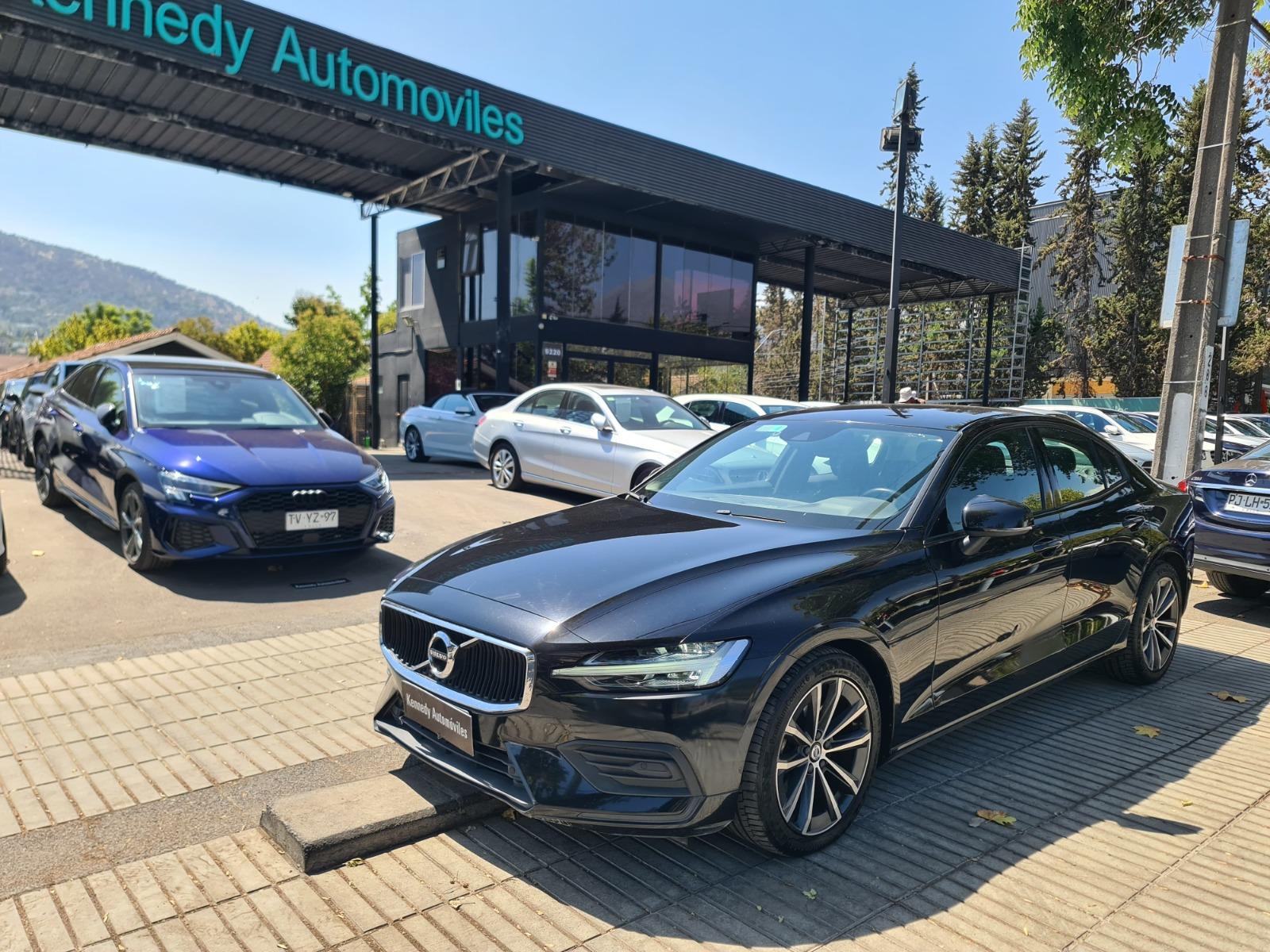 VOLVO S60 2.0 T4 Momentum Auto 2021 Excelente estado. Oportunidad - KENNEDY AUTOMOVILES