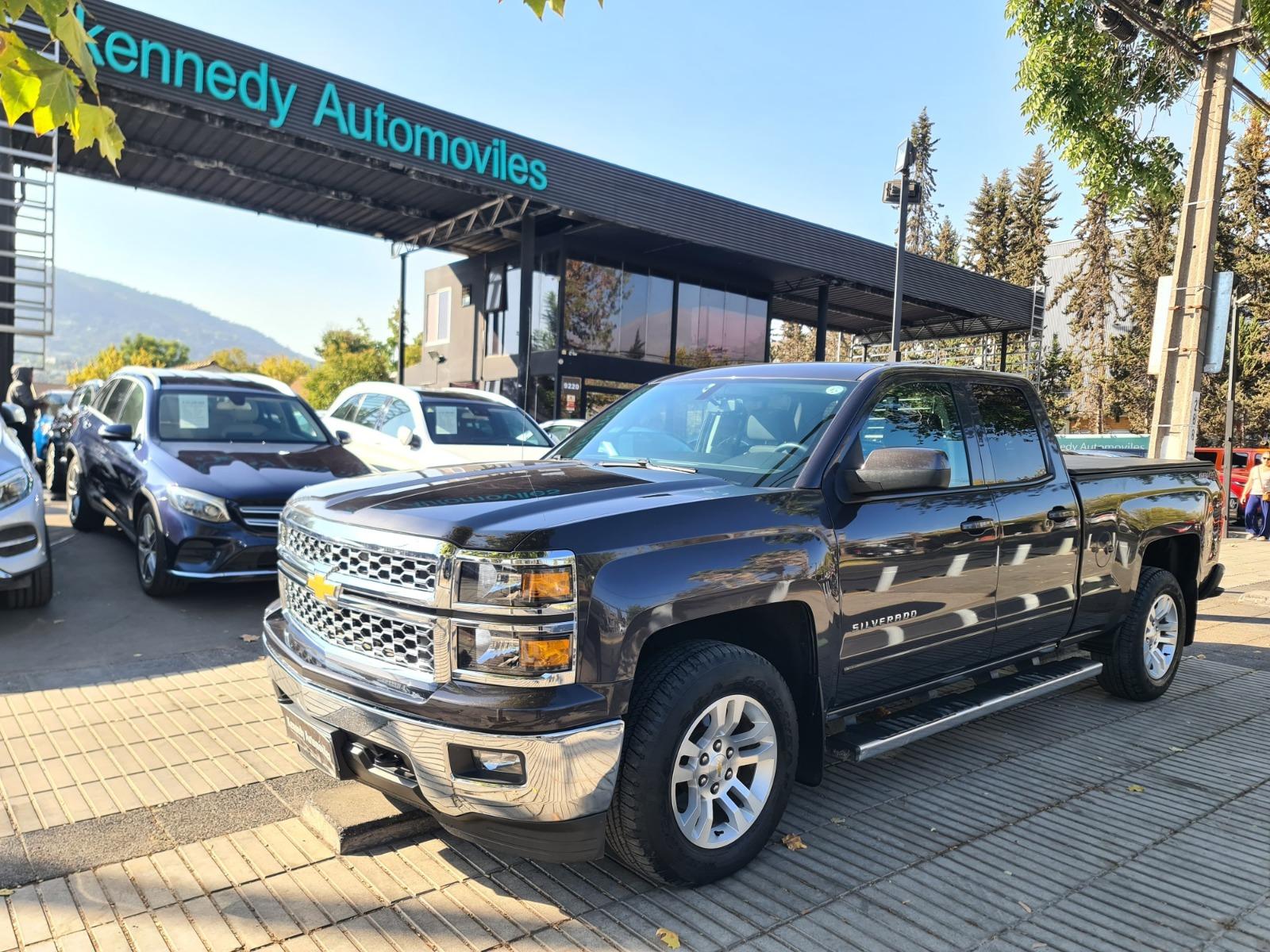 CHEVROLET SILVERADO 5.3 Auto LT Cab Ext. 4WD 2016 Poco kilometraje. Oportunidad - KENNEDY AUTOMOVILES