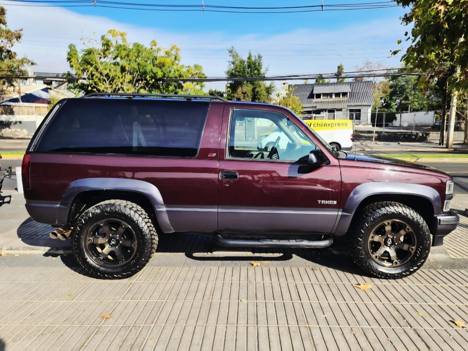 CHEVROLET TAHOE 5.7 LT 4X4 Auto 1998  120.000 kilómetros originales  - KENNEDY AUTOMOVILES