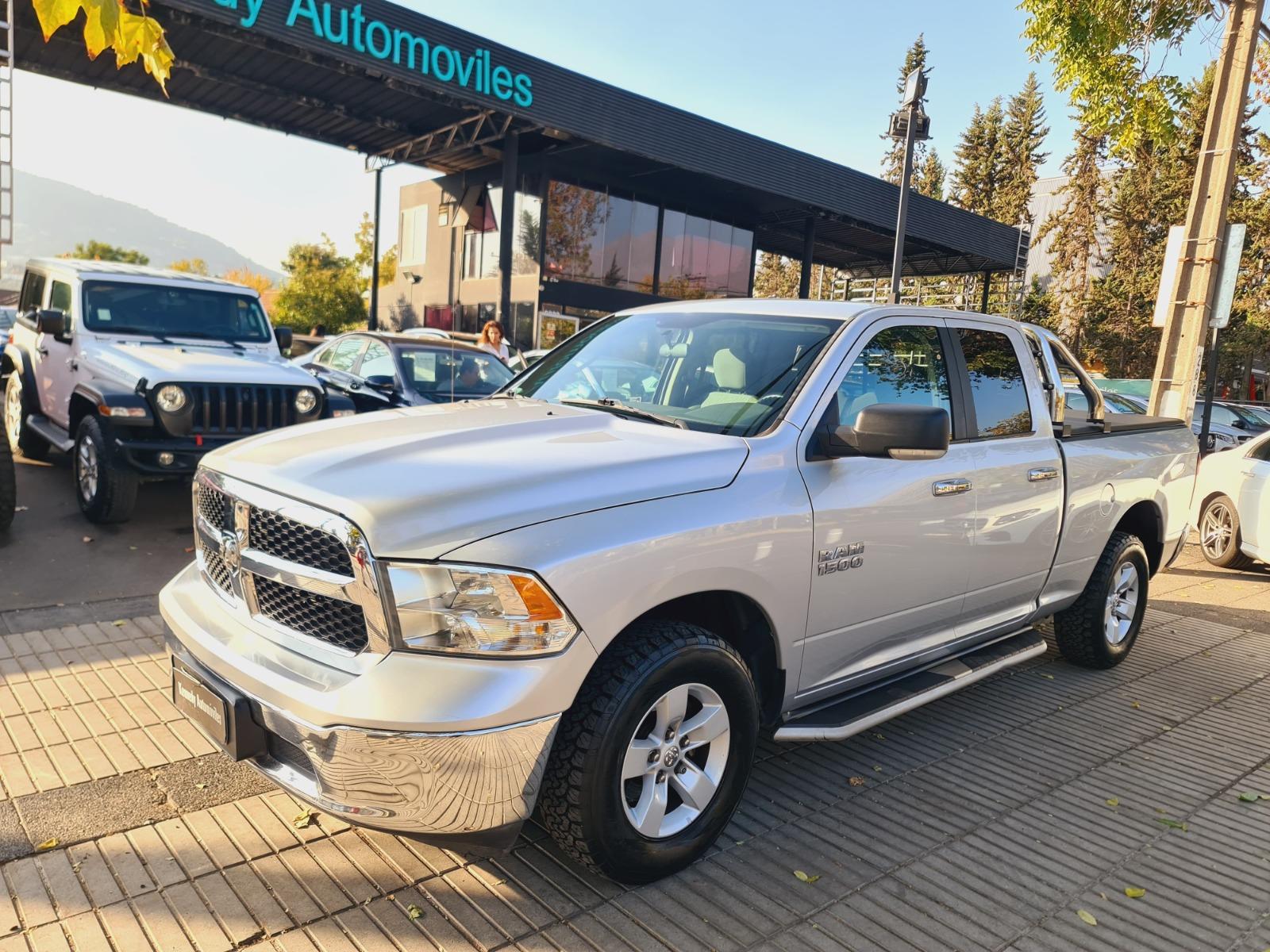 RAM 1500 QUAD CAB SLT DCAB 4X4 3.6 AUT 2018 Excelente estado. Oportunidad. - KENNEDY AUTOMOVILES