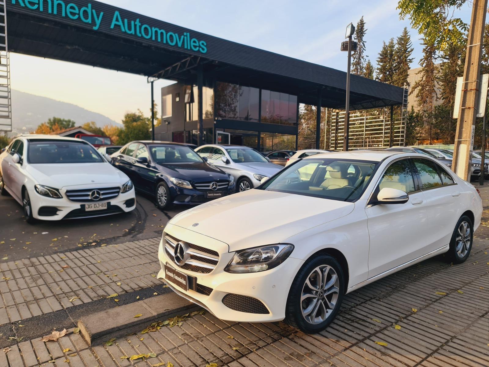 MERCEDES-BENZ C180 1.6 C 180 Auto 2018 Único dueño. Tapiz Blanco - KENNEDY AUTOMOVILES