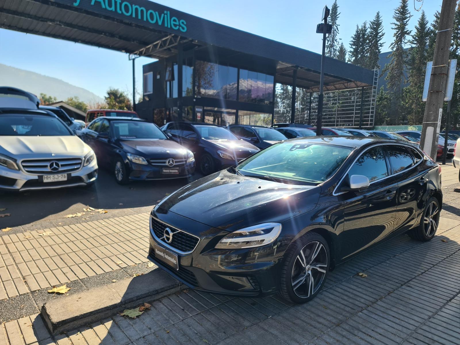 VOLVO V40 V40 2.0 T4 Auto R-Design 2018 Único Dueño. Oportunidad. - KENNEDY AUTOMOVILES